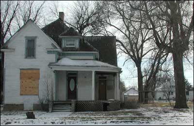 417 Pawnee Avenue in Pawnee Rock, 2005. Photo copyright 2009 by Leon Unruh.