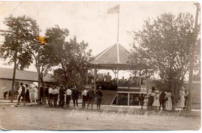 Pawnee Rock bandstand. PawneeRock.org.