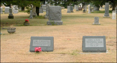 James Houdyshell grave. Photo copyright 2008 by Leon Unruh.