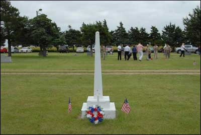 2010 Memorial Day Service at Pawnee Rock Cemetery. Photo copyright 2010 by Jim Dye.