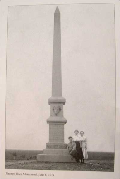 Pawnee Rock monument, 1914.