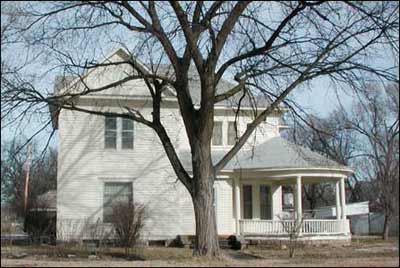 Parker house, January 2005. Photo copyright 2006 by Leon Unruh.