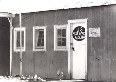 Radium post office, about 1980. Photo copyright 1980 by Leon Unruh.