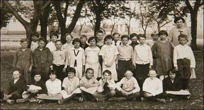 Members of the third- and fourth-grade classes pose for a photo in the 1930s. Kathy Foster sent this photo.
