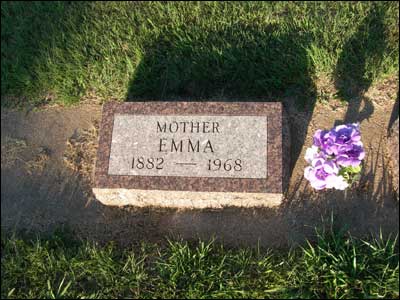 Emma Wedel's grave marker, Pawnee Rock Cemetery. Photo copyright 2010 by Leon Unruh.